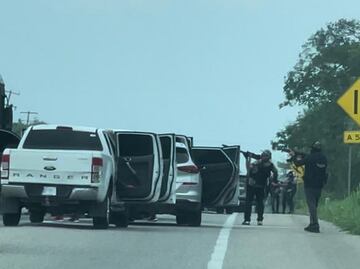 VIDEO: Hombres armados interceptan y se llevan a personal de la Secretaría de Seguridad de Chiapas