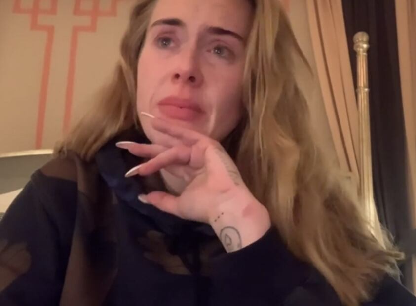 Adele rompe en llanto en plena presentación en vivo: "Estoy tan asustada y nerviosa" 