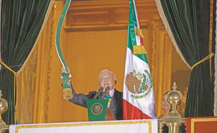 ¡Vivan la honestidad y el amor al prójimo!": el Grito de AMLO