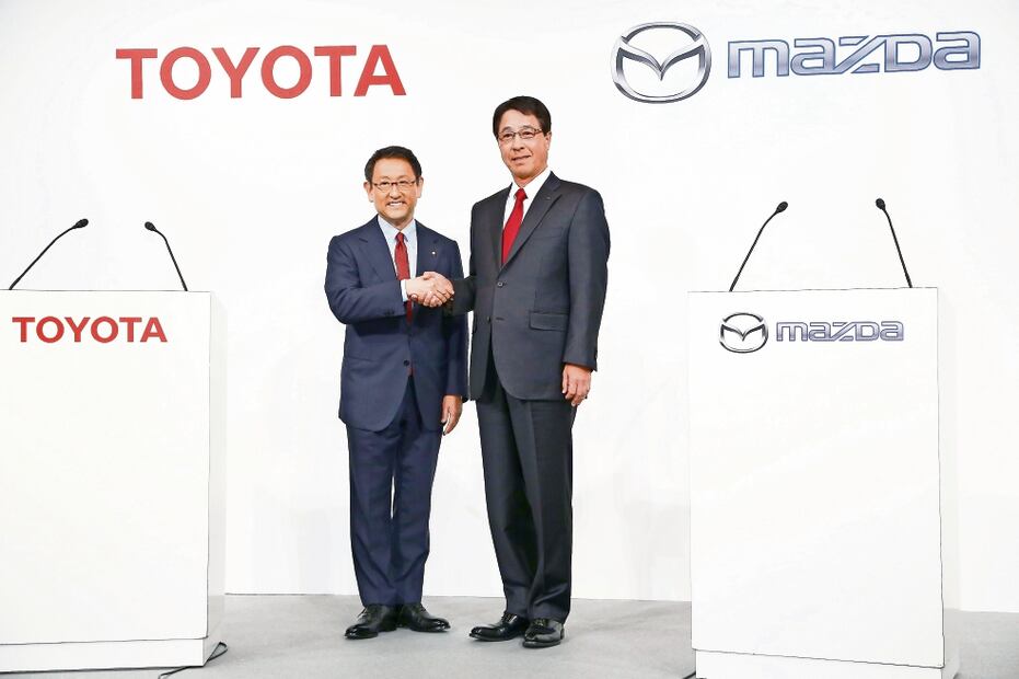 Las armadoras Toyota y Mazda firmaron una alianza comercial p (SHIZUO KAMBAYASHI.AP)
