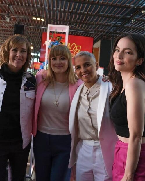 Paty Cantú se suma a la tendencia de los tops negros