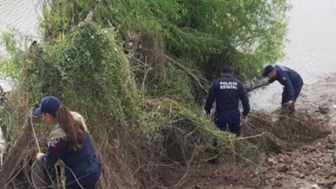 Continúa búsqueda de dos mujeres arrastradas por arroyo en Sinaloa