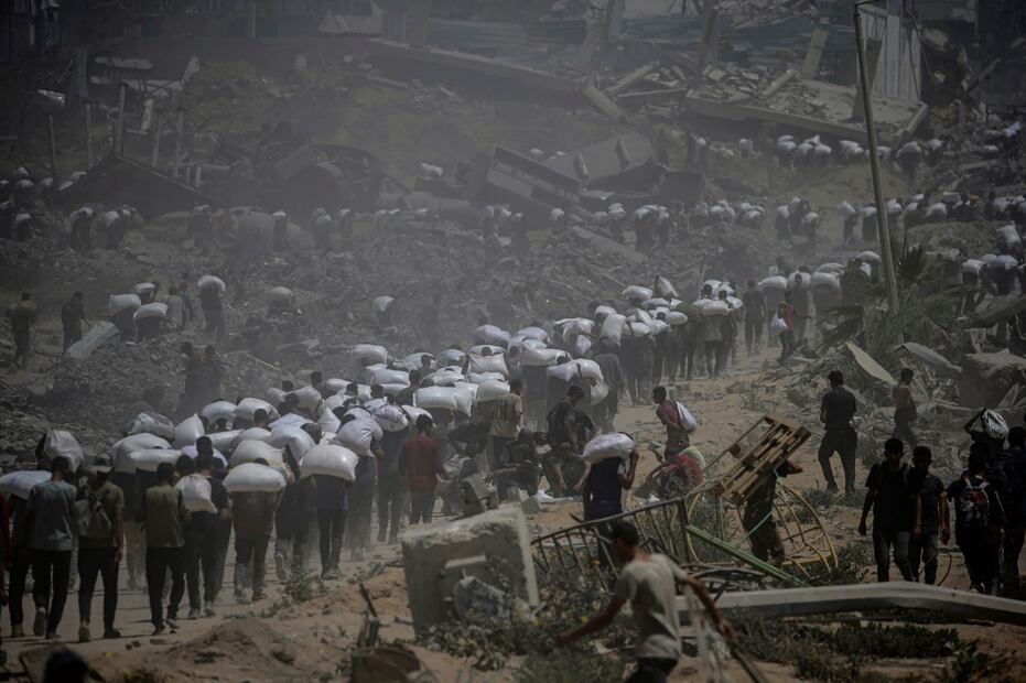Ayuda humanitaria en Gaza. Foto: EFE