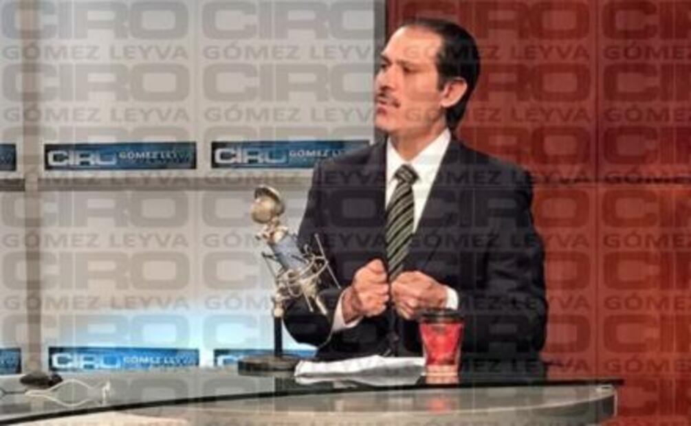 Llega Padrés al juzgado del Reclusorio Oriente para entregarse