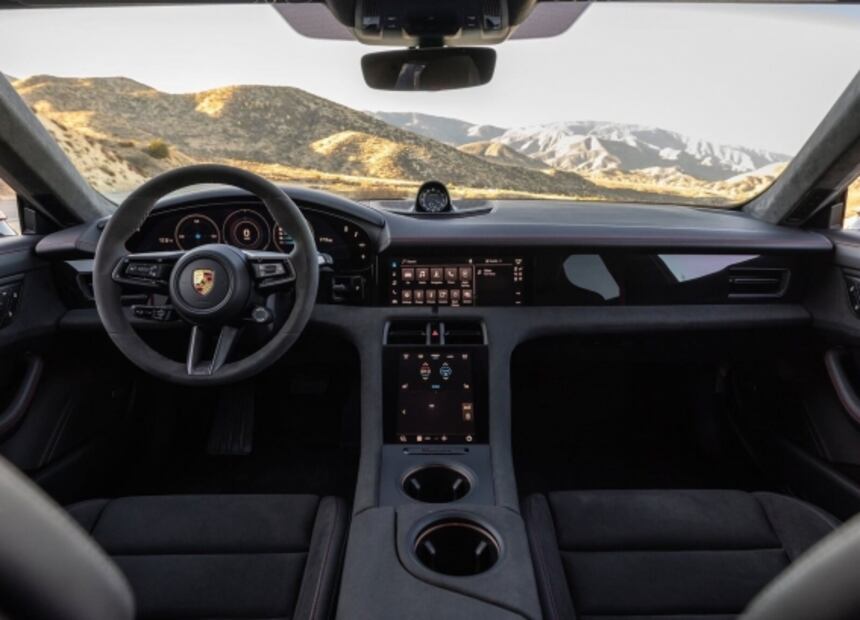 Porsche Taycan GTS, el balance perfecto de los alemanes