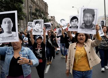Desde estudiantes hasta políticos acuden a gran protesta contra presidenta Boluarte convocada en Perú