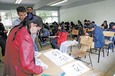 UNAM concentra demanda de acceso a bachillerato 