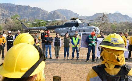 Incendio en Tepoztlán sigue activo; autoridades federales y estatales refuerzan combate aéreo y terrestre