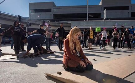 Lubezki fotografía protestas en aeropuerto de Los Angeles