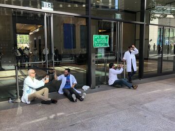"Vamos a perderlo todo": arrestan a científico de la NASA que protestó contra el calentamiento global