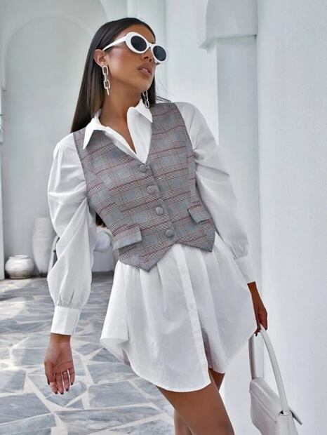 Guía para llevar chalecos con blusas y no fallar en el intento