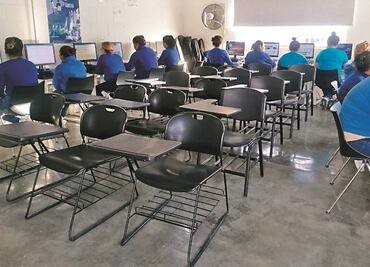 Brindan a reclusas opción educativa