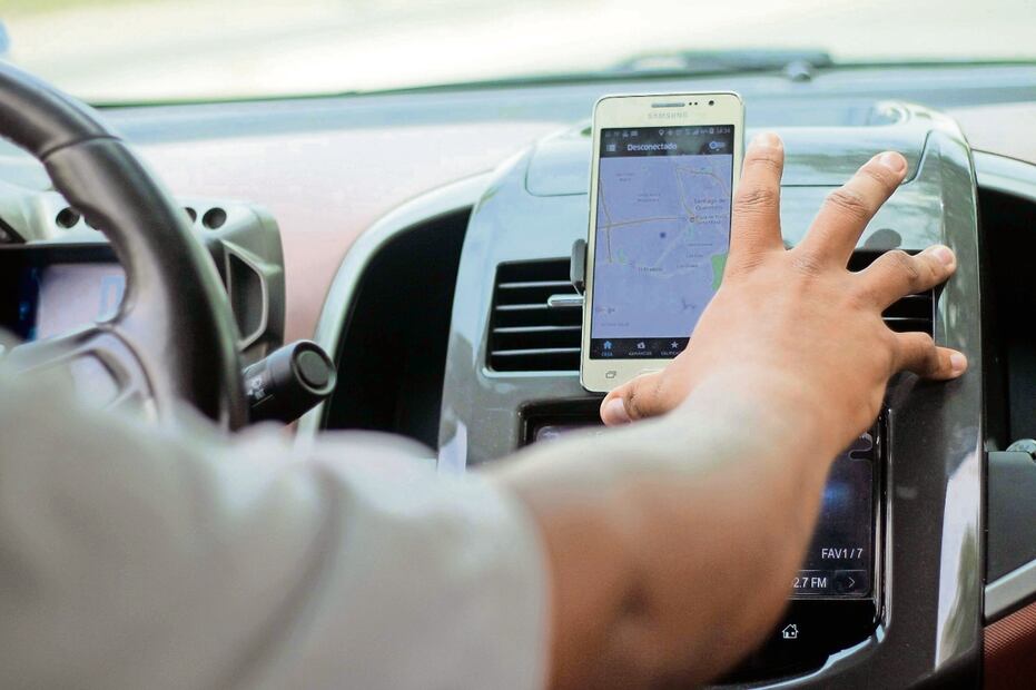 Es fundamental que la legislación reconozca que los repartidores y conductores invierten en vehículos, gasolina, mantenimiento, teléfonos inteligentes con plan de datos y otros gastos operativos. Foto: archivo