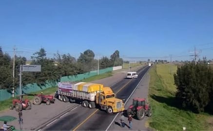 Continúan bloqueos de agricultores en varios estados del país; exigen aumento en precio de la tonelada de maíz blanco