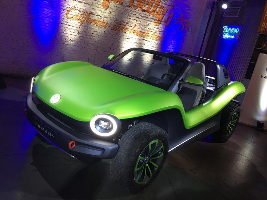 Volkswagen revive el Buggy como un auto eléctrico 