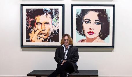 Johnny Depp también pinta... y vende muy bien