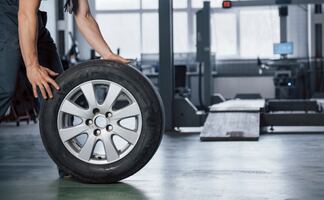 Cuál es la diferencia entre llantas AT, MT y HT y cuál es mejor para mi auto