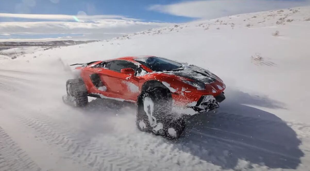 Youtuber modifica su Lamborghini Aventador en un auto para nieve
