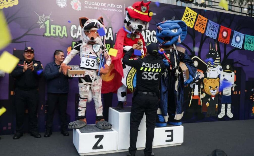 Los ganadores recibieron un reconocimiento de parte de los mandos de la SSC.
Foto: Carlos Mejía (25/10/25)