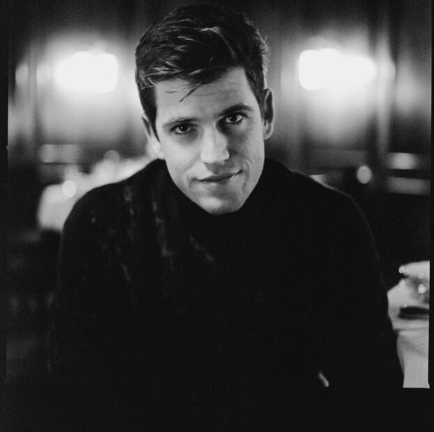 Miguel Bernardeau posando. Fuente: Instagram @miguel_bernardeau