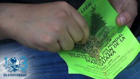 Jóvenes exigen a AMLO despenalizar la marihuana