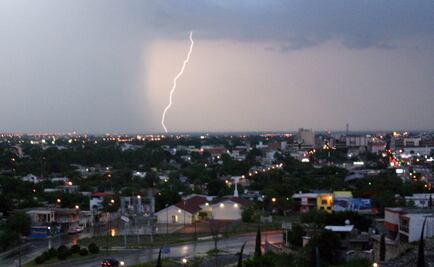 Cae rayo y lesiona a tres en Veracruz