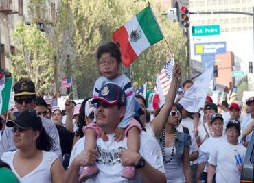 Nearly 1 in 5 immigrants in U.S. illegally in NYC, LA areas