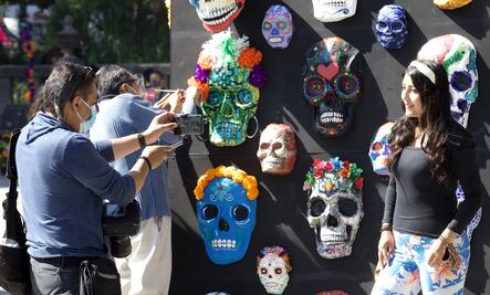 Pide IMSS continuar con medidas sanitarias durante celebraciones de Día de Muertos