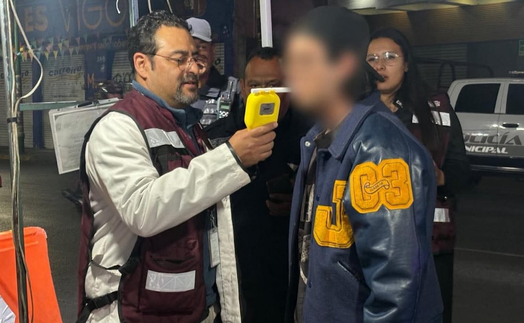 Gobierno de Tlalnepantla pone en marcha operativo Conduce Sin Alcohol; buscan  prevenir accidentes en época decembrina.
Foto: Especial.