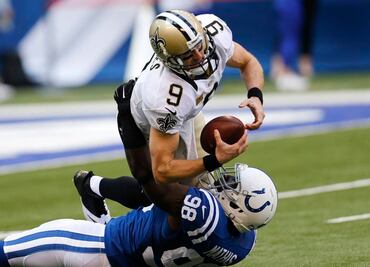 Los Saints derrotan a Indianapolis de visita