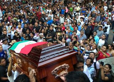 Rinden homenaje póstumo a Rubén Nuñez en Oaxaca