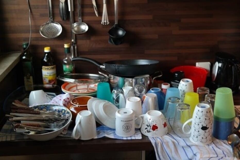 Por qué no debes mezclar el jabón de trastes con cloro