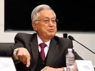 Bartlett escondió 12 empresas en la declaración 3de3