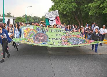 Demandan lugar en las universidades