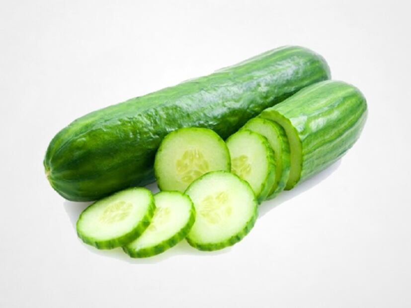 ¿Frotar las orillas del pepino le quita lo amargo? 