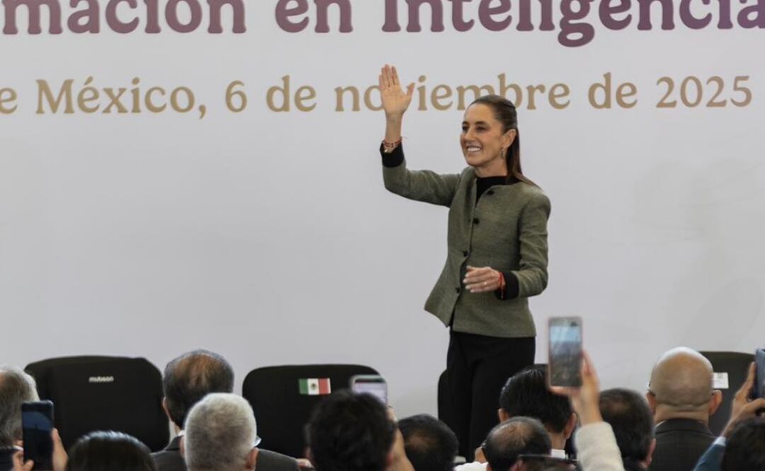 La presidenta Claudia Sheinbaum Pardo encabezó el anuncio del Centro Público de Formación en Inteligencia Artificial, en Tláhuac, Ciudad de México. Foto: Hugo Salvador/ El Universal.