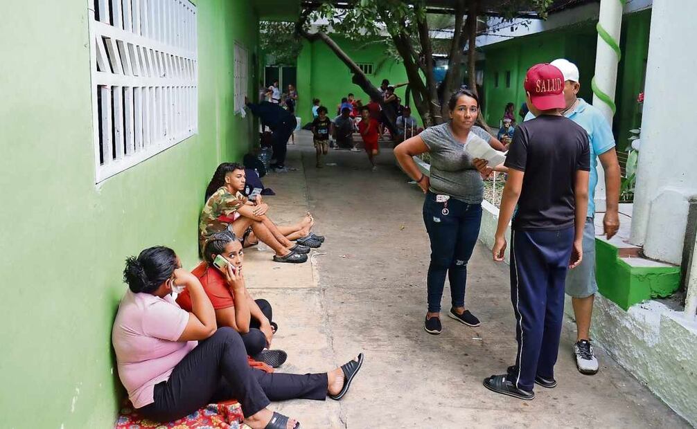 Empujados por los altos costos de estudiar medicina en sus países,
muchos jóvenes prefieren hacerlo en otras naciones. Foto:  Juan Manuel Blanco / EFE