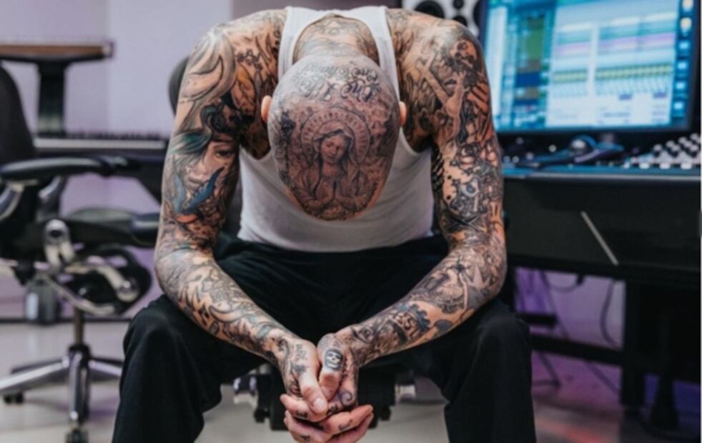 Travis Barker ya desafió a la muerte en el pasado: estuvo a punto de morir en un accidente aéreo