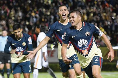 Aguilar salva honra azulcrema