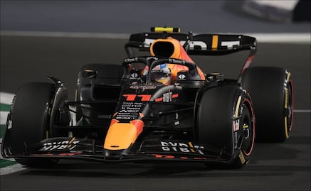 Checo Pérez cae ante Ferrari; el mexicano terminó en cuarto lugar