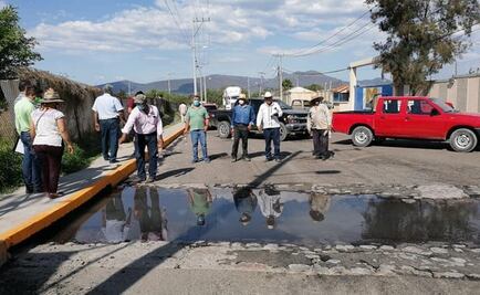 Bloquean parque industrial Tula-Tepeji; piden resolver contaminación de residuos peligrosos 