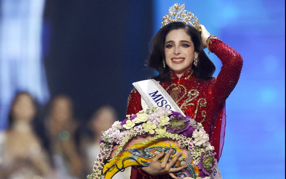 La tabasqueña Fátima Bosch de 24 años se convirtió en la cuarta mexicana ganadora de Miss Universo luego de Lupita Jones, Ximena Navarrete y Andrea Meza, la más reciente, coronada en 2020.