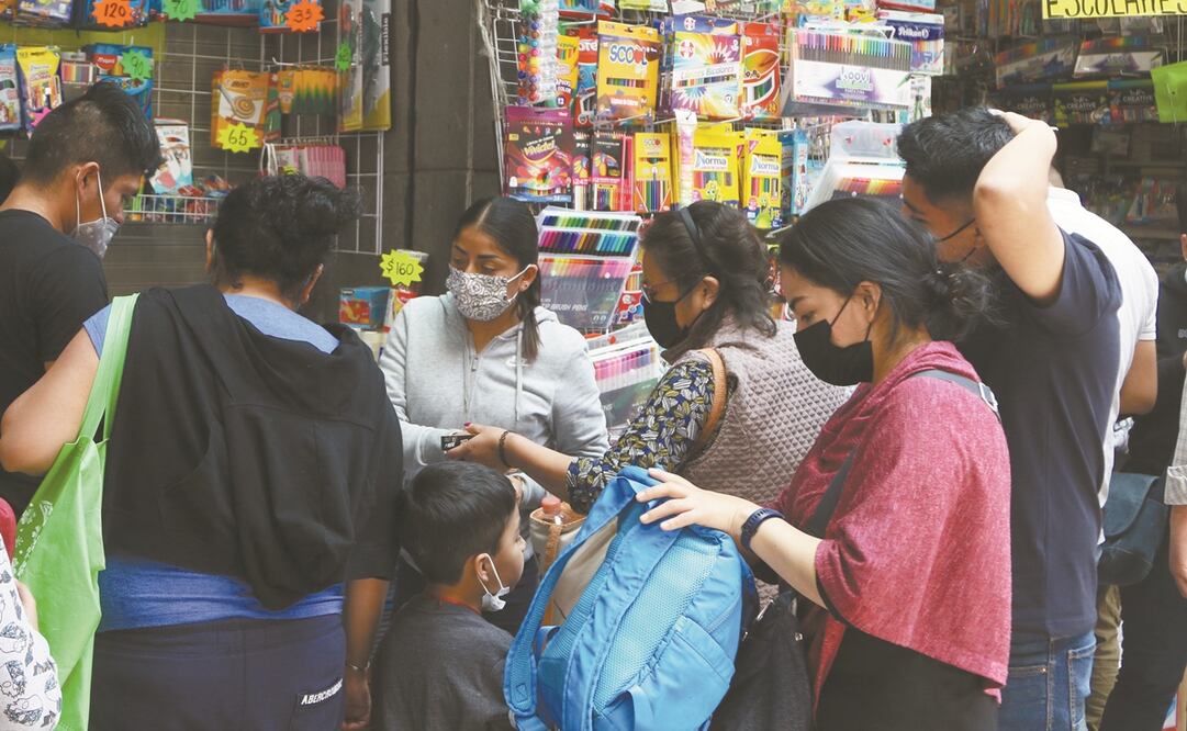 La carta-compromiso de la SEP responsabiliza a los padres que opten por enviar a sus hijos a la escuela. Foto: ARCHIVO EL UNIVERSAL