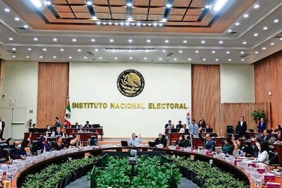 Llama consejero del INE a la CNDH a no pronunciarse en temas electorales y a candidatos respetar la veda