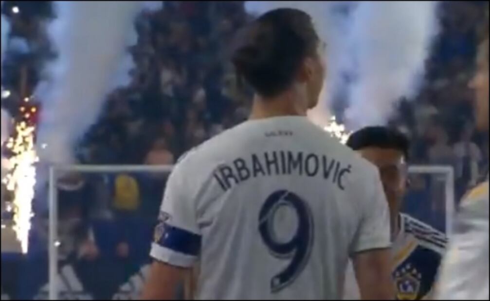 El notable error en el jersey de Zlatan