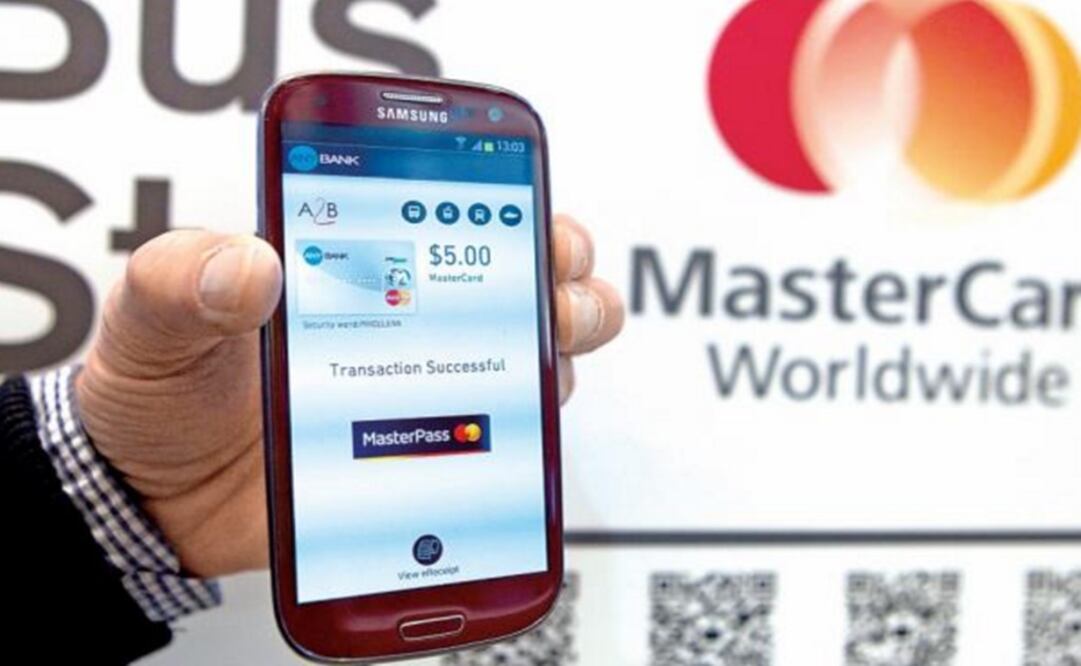 Crecen 45% operaciones de banca móvil en 2015