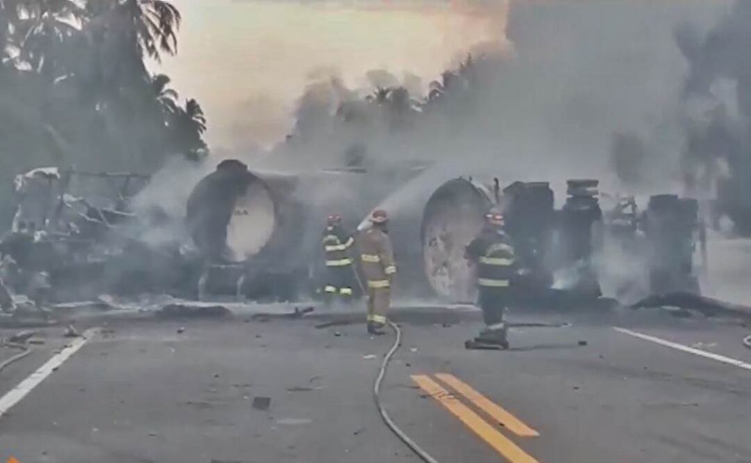 Catorce muertos y 20 heridos en accidente en autopista Siglo XXI