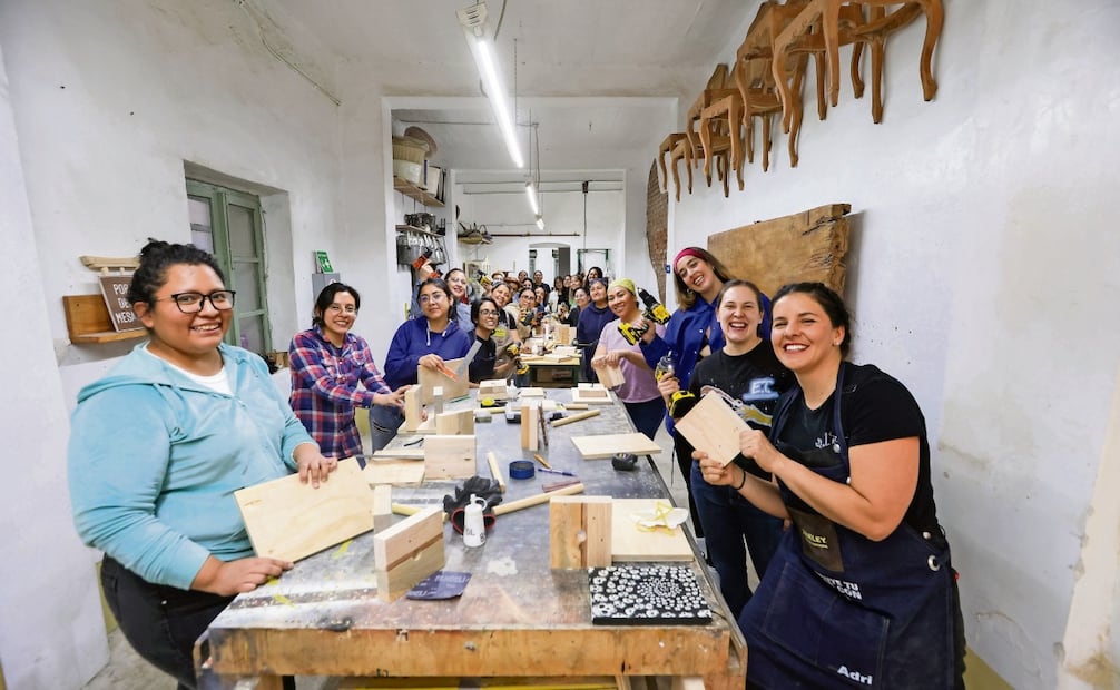 Cerca de la Biblioteca Vasconcelos hay un espacio para mujeres creado por ellas, en el que comparten conocimientos de diversos oficios. Foto: Paola Reyes / EL UNIVERSAL