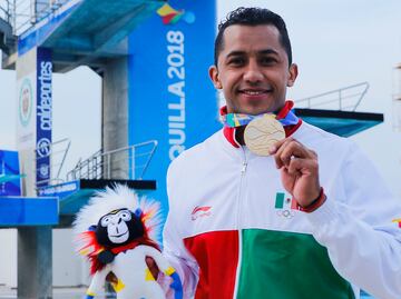Ocampo denuncia a Federación de Natación con Ana Guevara; FMN lo ataca