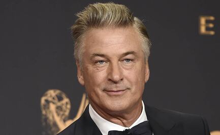 Alec Baldwin acuerda con familia de directora de fotografía fallecida continuar rodaje de "Rust"